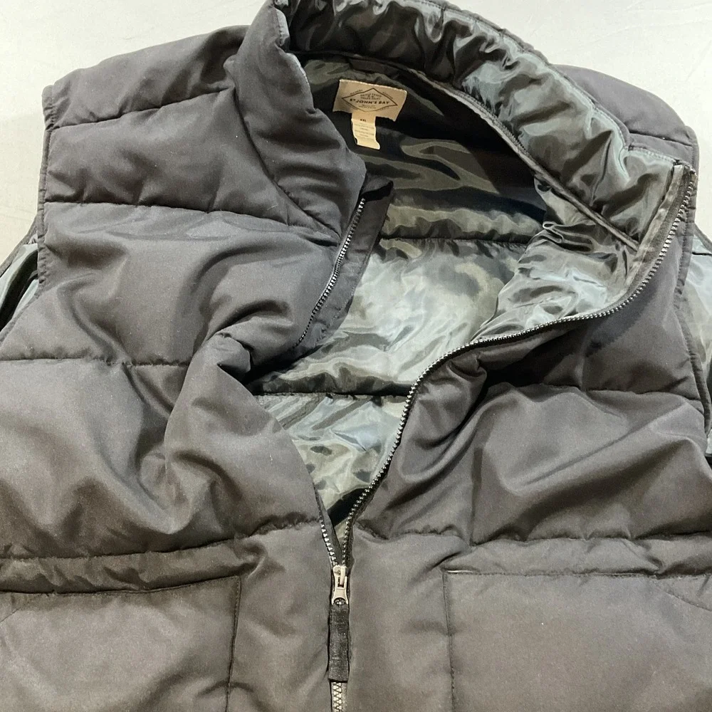 St. John's Bay Men's Puffer Vest 4XL Black Full Zip Insulated Winter Outdoor